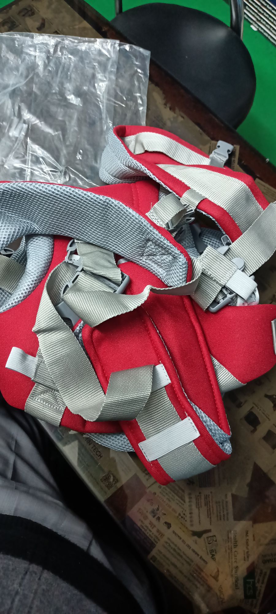 Picture of Baby Carrier it is lined with 3D mesh Fabric Optimizing Comfort for all Seasons. Red