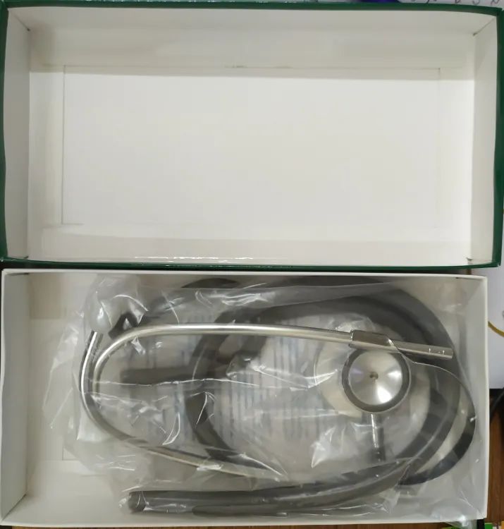 Picture of Deuron Professional Dual-Head Stethoscope – High Sensitivity for Medical Professionals Multicolor