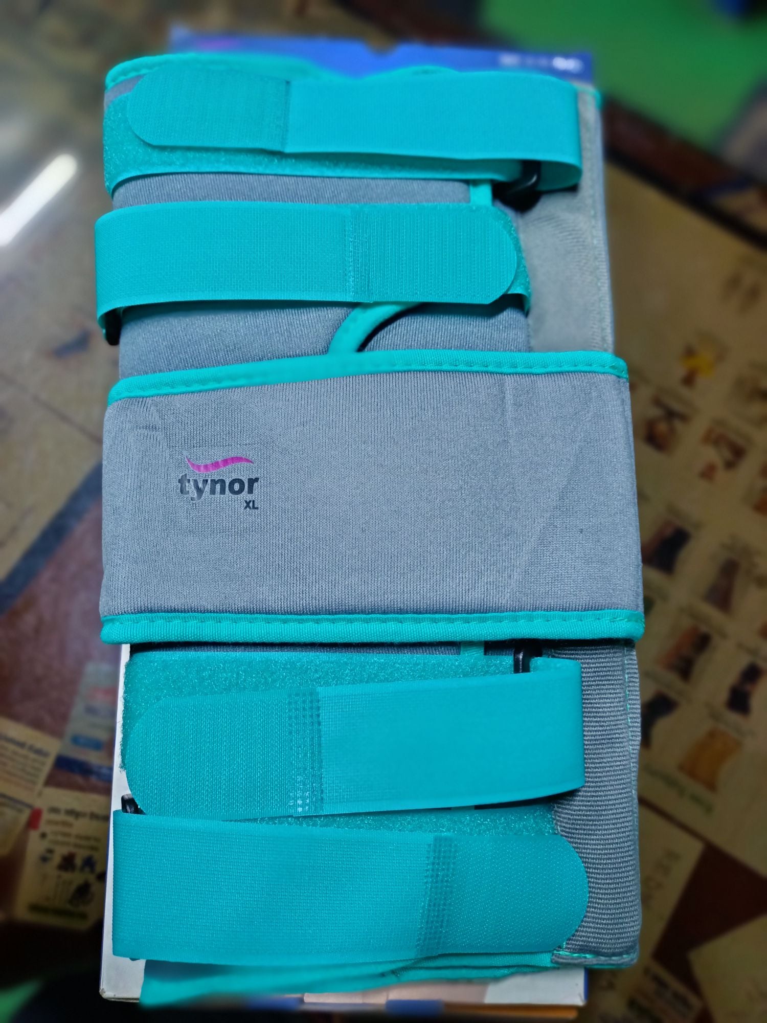 Picture of Tynor Knee Immobilizer 14" is an excellent brace to immobilize, support and protect the injured Grey