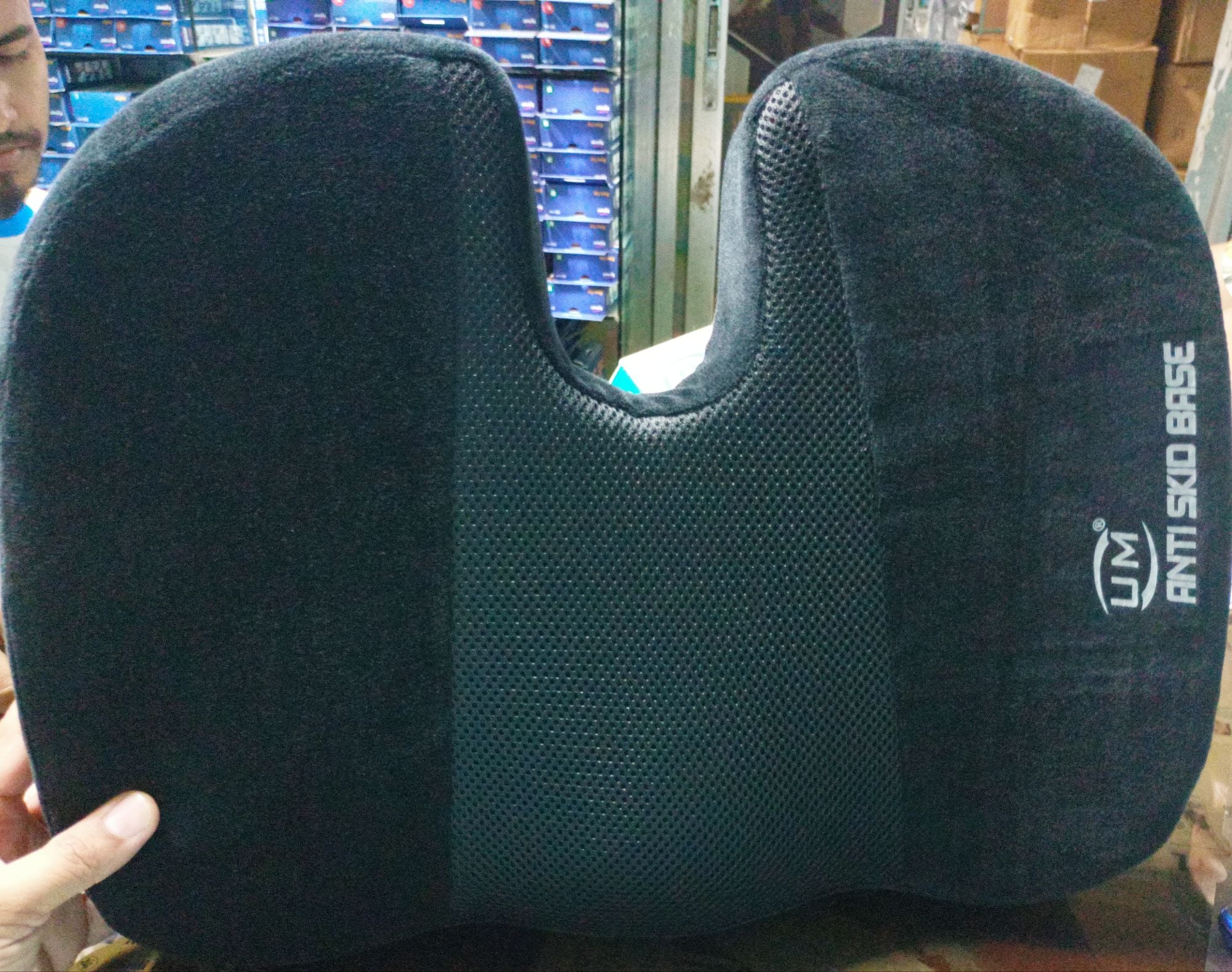 Picture of UM Coccxy Injury Support Cushion Black