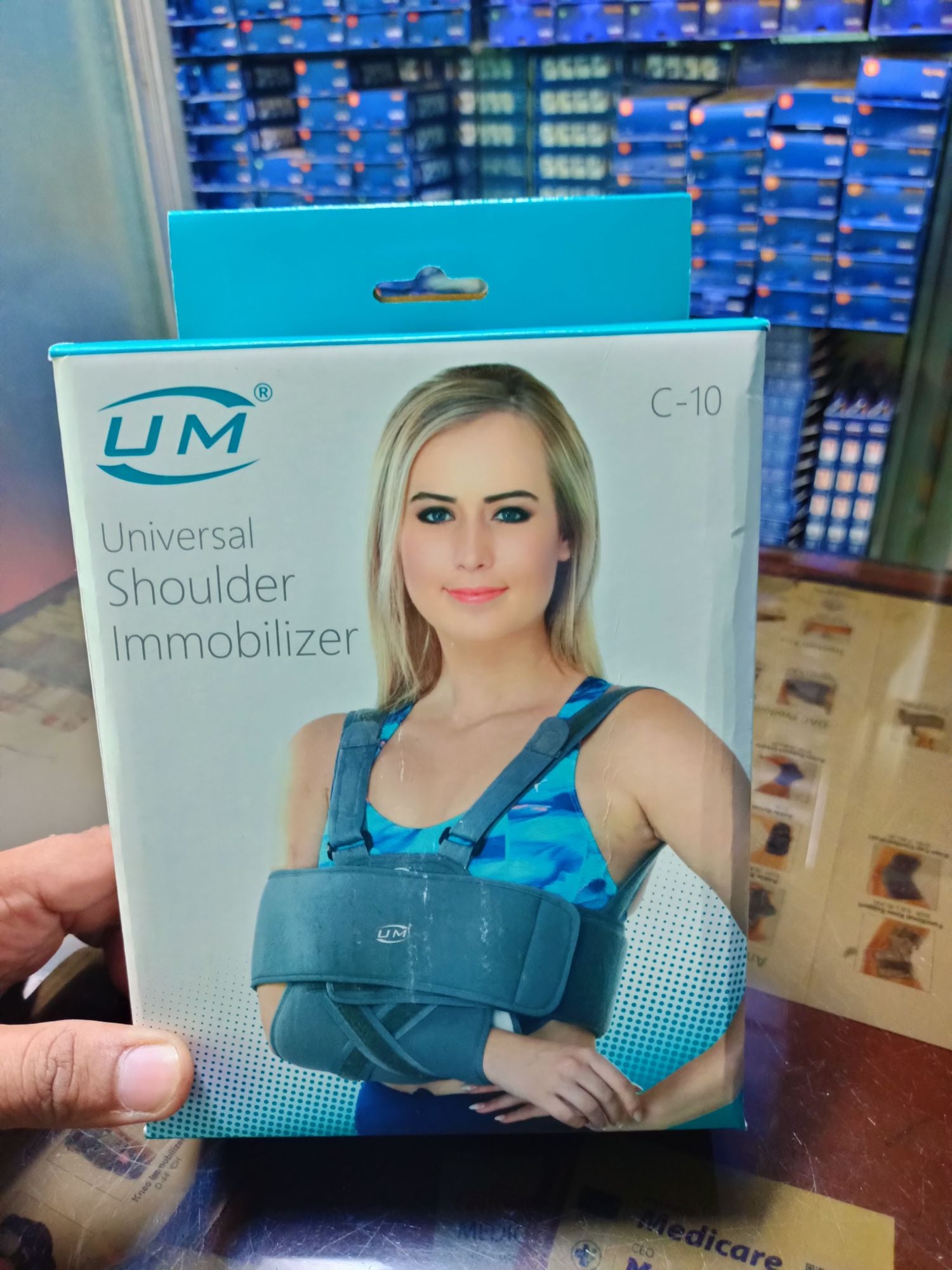 Picture of Universel shoulder immobilizer (sling & Swathe) size -free Grey