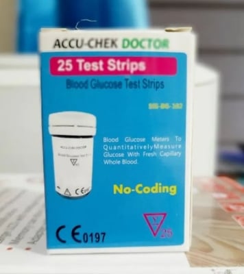 Picture of Accu-Chek Doctor Blood Glucose Test Strip – 25 Pcs 