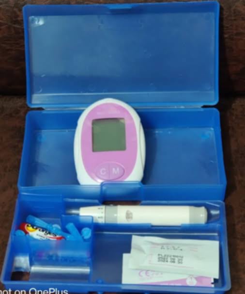 Picture of Medi Check Blood glucose Test Strip foil 50 PCS Multicolor