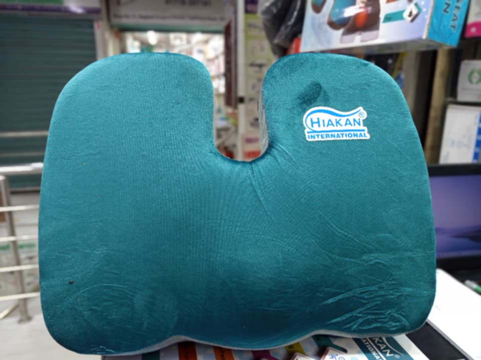 Picture of Hiakan International Coccyx Set Cushion (SQUARE TYPE) Multicolor