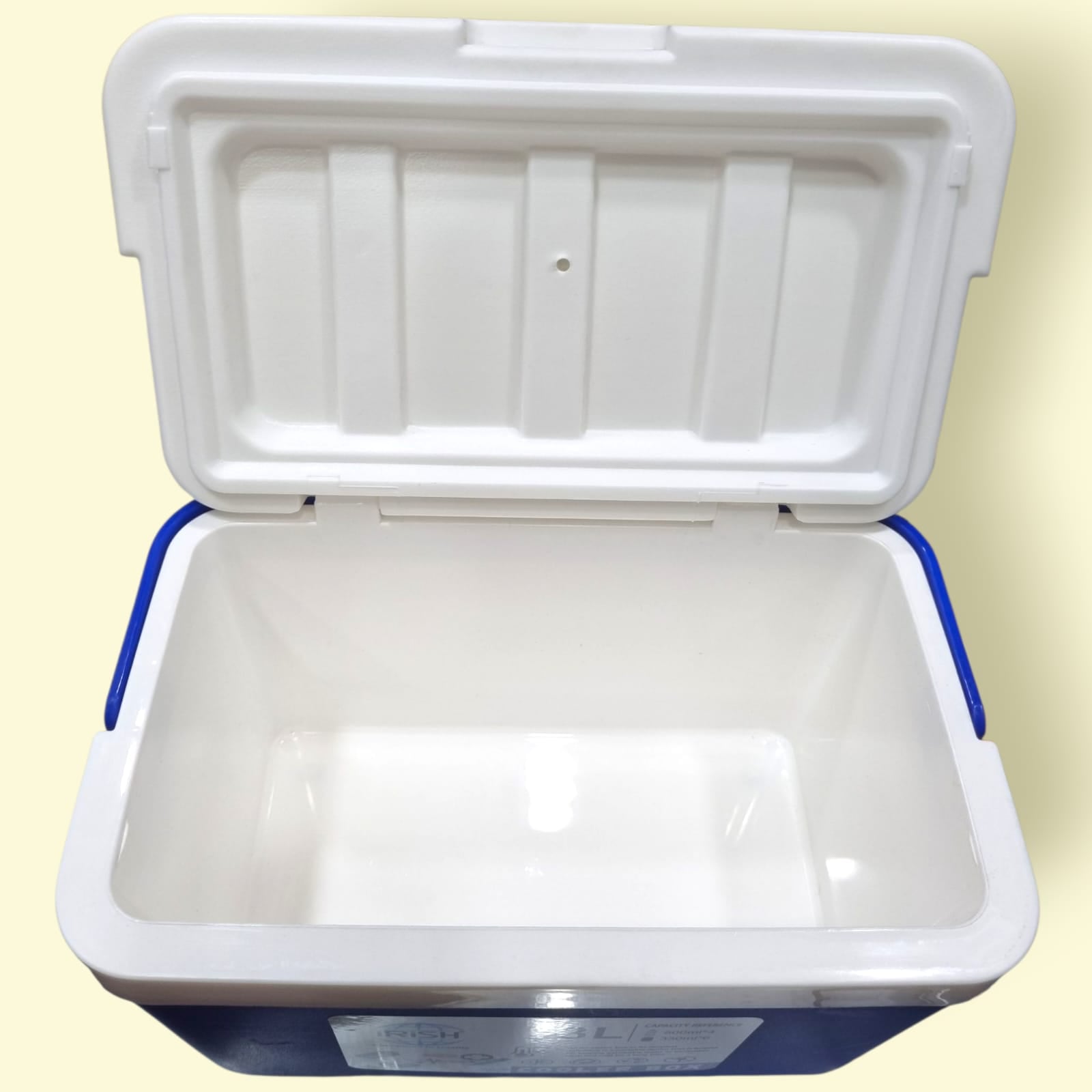Picture of iRISH 3L Medical Cooler Box – Premium Quality & Portable Cooling Solution Multicolor