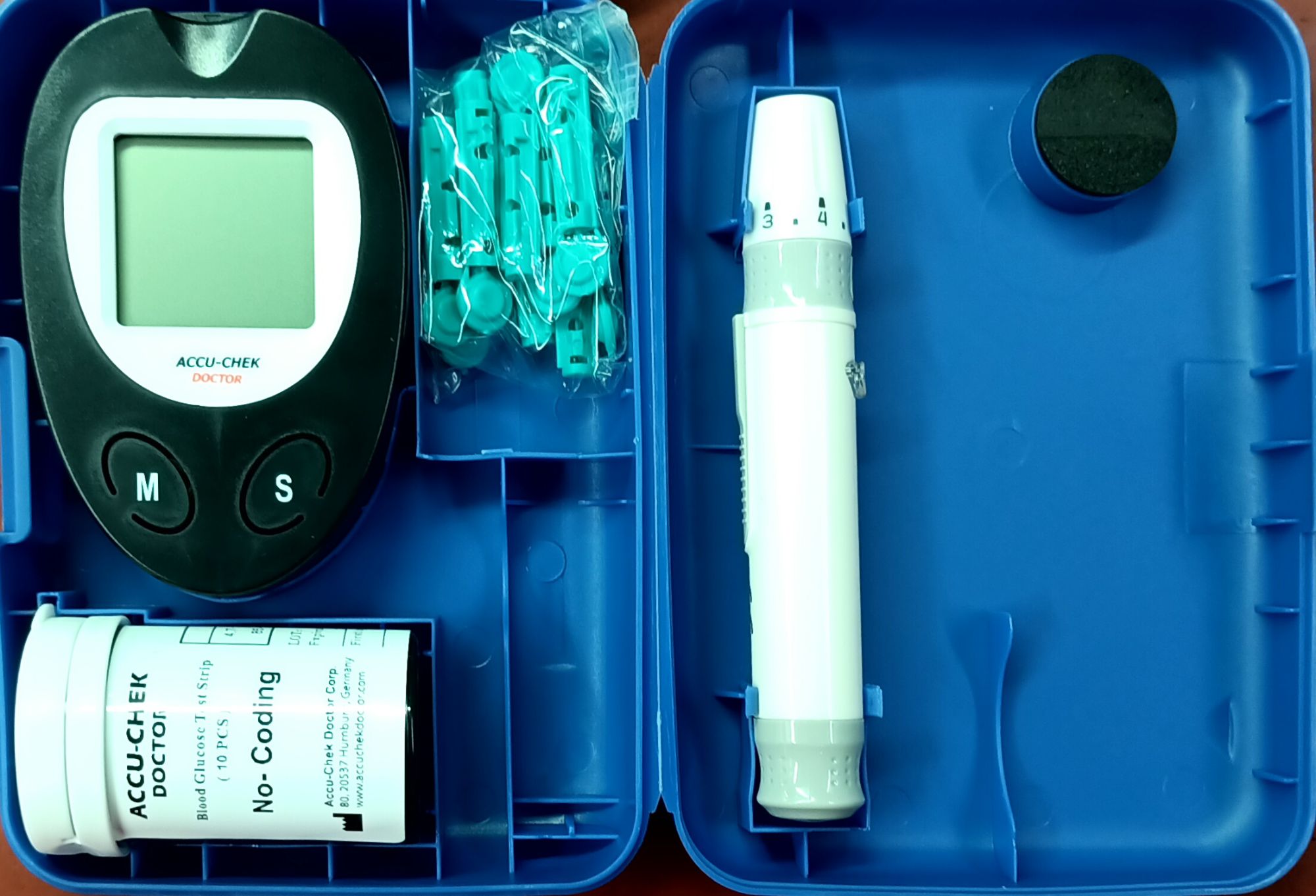 Picture of Accu Chek Doctor Instants Blood Glucose Monitor Digital Meter 
