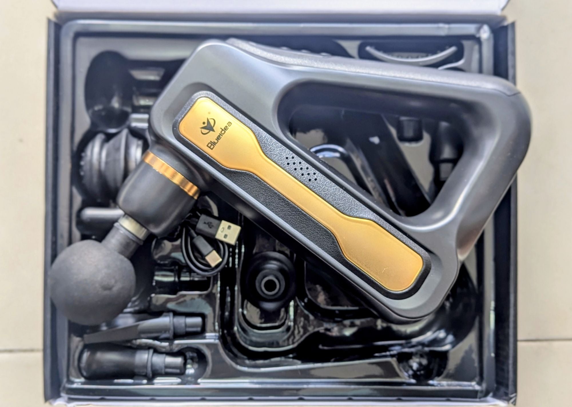 Picture of LCD display Fascial Gun Multicolor