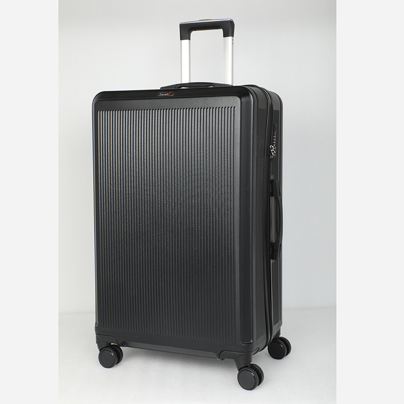 Picture of Travello 28 Inch Royal Zipper Black