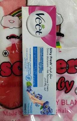 Picture of Body refreshment U.K product any time used unwanted hair removal cream veetused for Female- 100 ml e - Multicolor