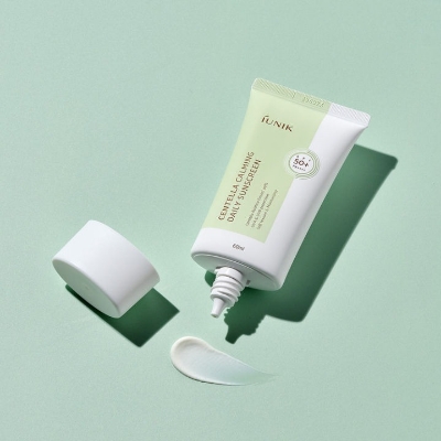 Picture of korean item iUNIK Centella Calming Daily Sunscreen SPF 50+ PA++++ 60ml - 1 piece