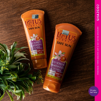 Picture of Lotus Herbals Safe Sun UV Screen Matte Gel  -120ml