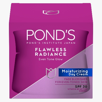 Picture of Pond's Flawless Radiance Moisturizing Day Cream SPF 30 PA -50 ml