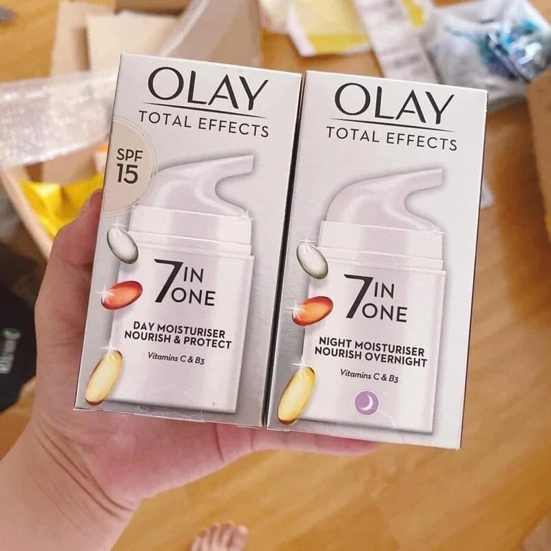 Picture of Olay Total Effects 7 in 1 One Day Moisturiser SPF 15 - 50ml