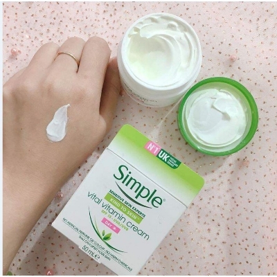 Picture of Simple Kind To Skin Vital Vitamin Day Cream – 50ml