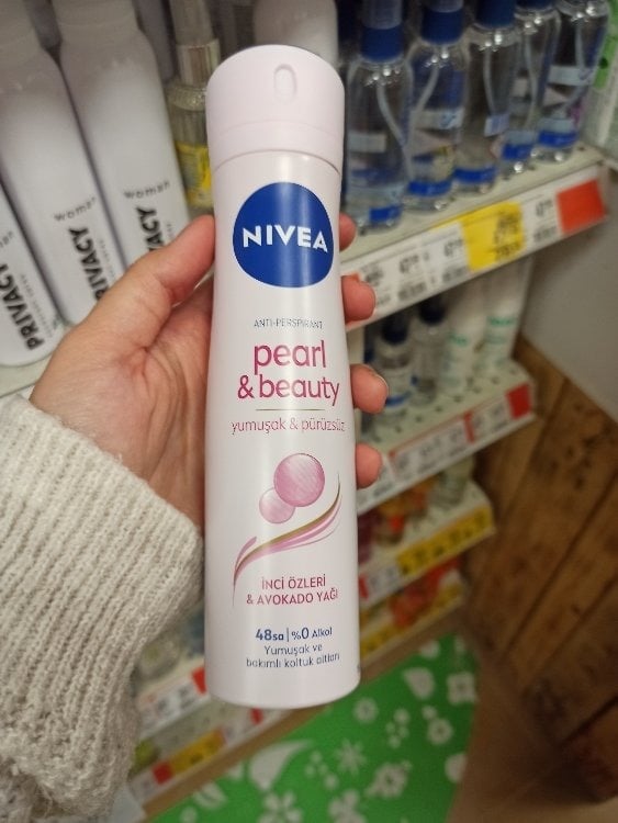 Picture of Nivea Pearl & Beauty Deodorant  For Women- 150ML