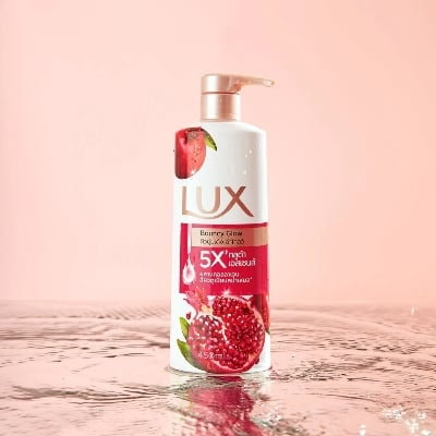 Picture of Lux Body Wash Bouncy Glow 450 ml