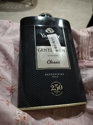 Picture of Yardley London Gentleman Classic Talcum Powder -250 gm - Multicolor