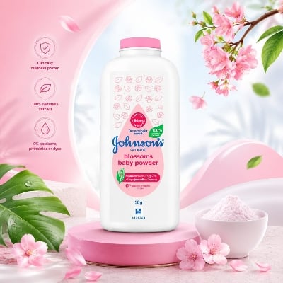 Picture of Johnson's Baby Powder Blossom Natural Plant Based – 50 gm - Multicolor