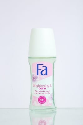 Picture of FA Whitening Anti-Perspirant Deo Roll-On 50ml