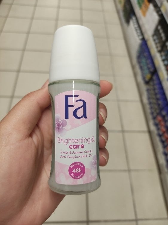 Picture of FA Whitening Anti-Perspirant Deo Roll-On 50ml