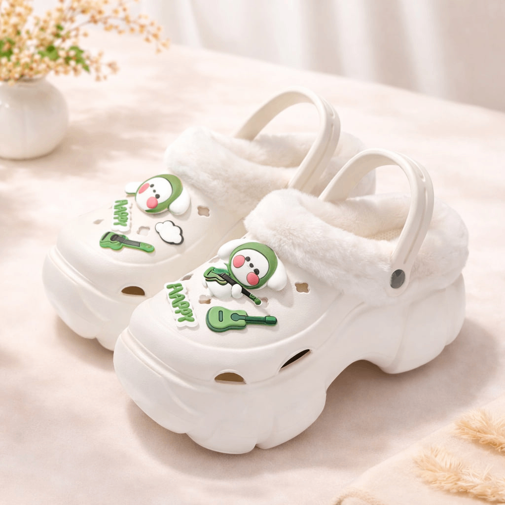 Picture of 2025 New Winter Fleece-Lined Clogs for Women Warm Thick Sole Platform Slip-On Shoes (No Box)