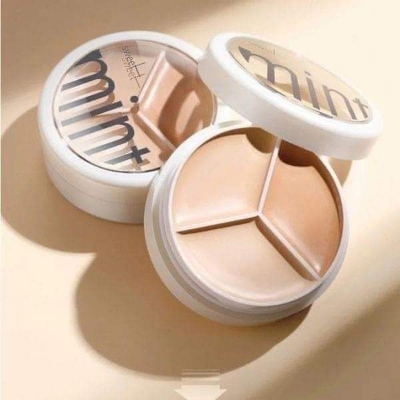 Picture of Sweet Mint Concealer Palette 3 in 1.. Long lasting high coverage  concealer..