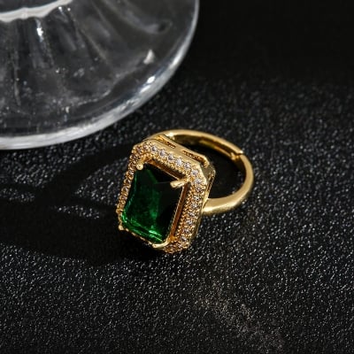 Picture of Double Stone luxury Clavicle Chain Design Neckless for Stylish Girls 100% Color Guarantee (Green Finger Ring)