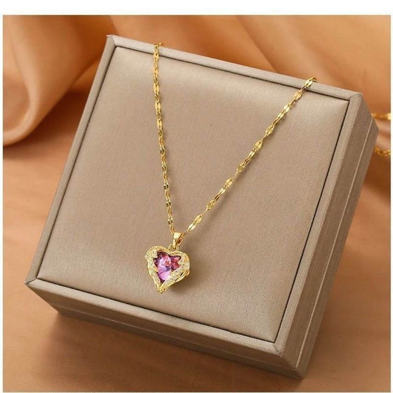 Picture of Ocean Heart Real Gold_Plating Clavicle Chain Design Neckless for Stylish Girls or Women (Gold)