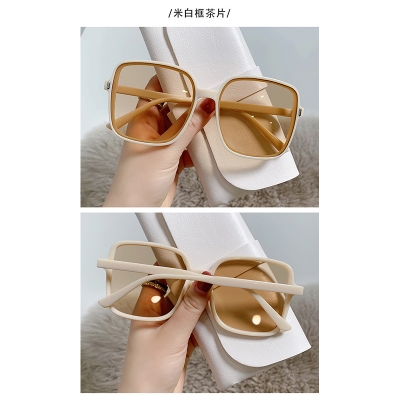 Picture of Stylish Fashionable Square Sunglasses For Women (Brown,Multicolor,Multicolor)