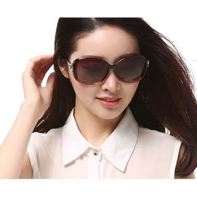 Picture of Women Fashion Sunglasses Hot Selling Italy Brand Design Polarized Sun Glasses For Female (Black,Black)