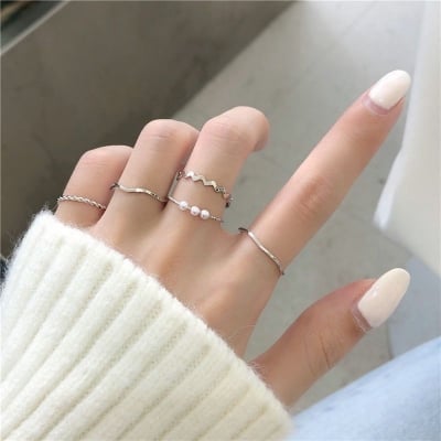 Picture of 5Pcs/Set Fashion Women Finger Rings Band Alloy Ring Set Jewelry Gift (Silver,Adjustable)