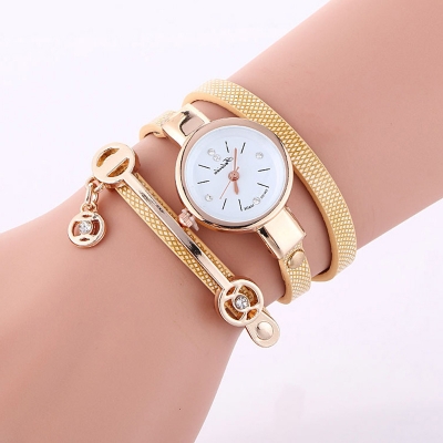 Picture of New Brand Women Watch Fashion Women style Bracelet watch For Girls (Gold)