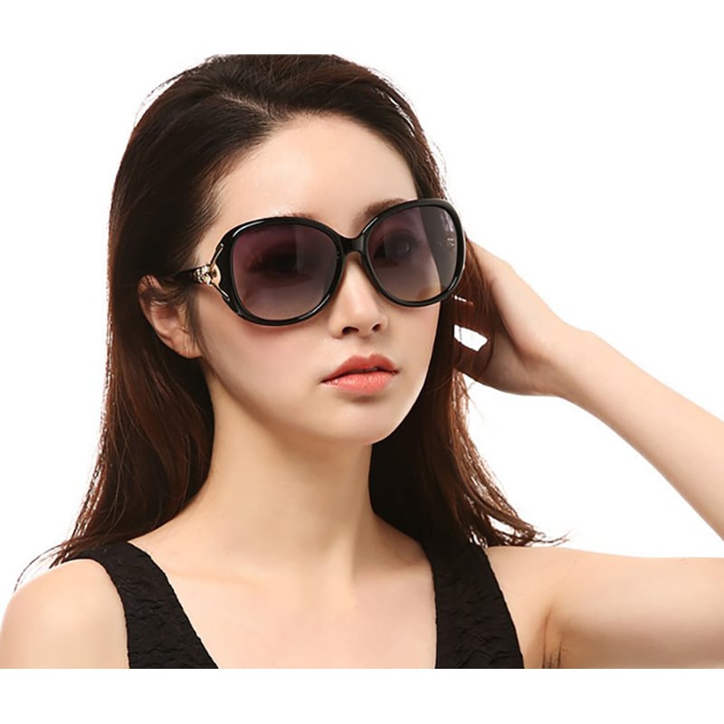 Picture of Modern Trendy Design and Fashionable Sun glass for Women (Black)