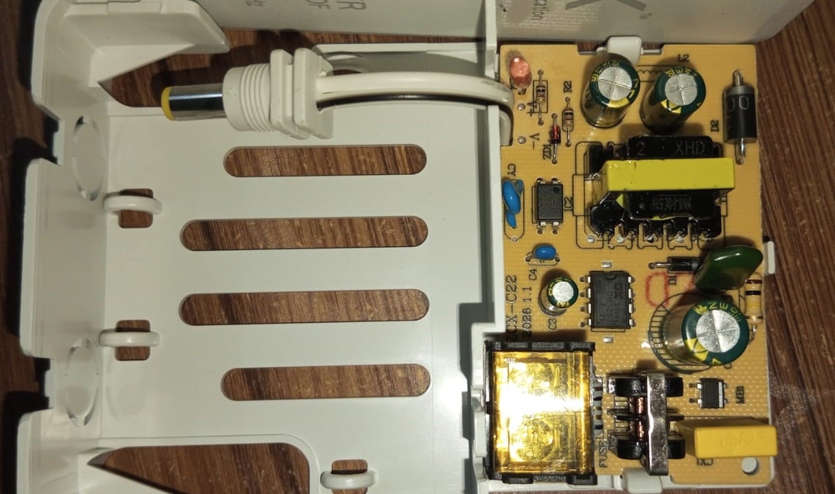 Picture of 220V Input 12V 2A Output 24W Waterproof Outdoor Power Supply UNIT