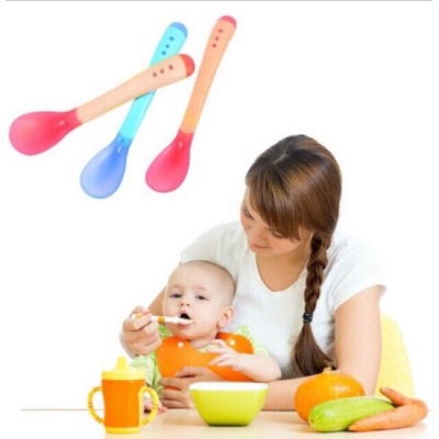 Picture of 3 Colors Temperature Sensing Spoon for Kids Boys Girls Silicone Spoon Feeding Baby Spoons Toddler Flatware Drop Shipping TSLM1