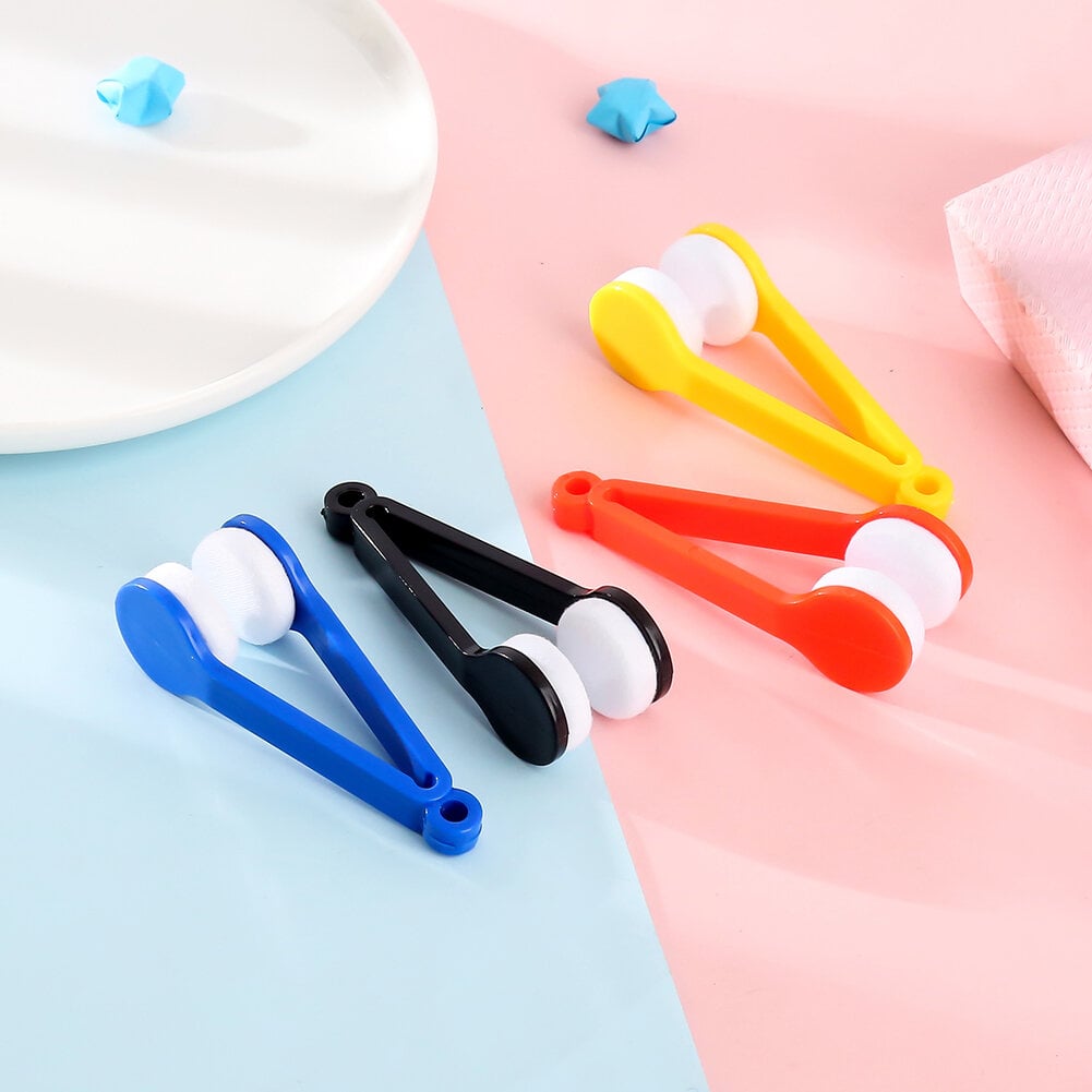 Picture of Mini Microfiber Spectacles Cleaner, Eyeglass Sun Glasses Cleaner, Soft Brush Cleaning Tool, Cleaning Clip, Microfiber, Super Light, Mini Size, Easy