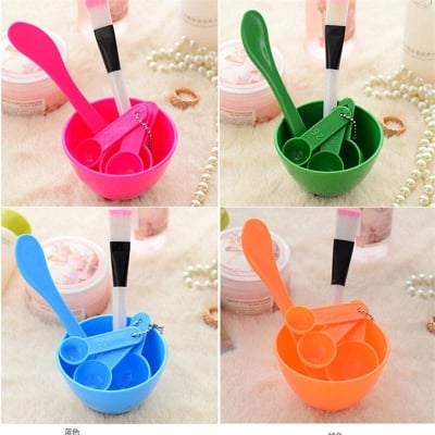 Picture of Face Mask Mixing Bowl Set, DIY Facial Facemask Mixing Tool Kit Facial Mask Bowl for Women,Girls, Plastic Face Mask Kit Bowl Mask Bowl Mask Brush Face Spatula(6 in 1)