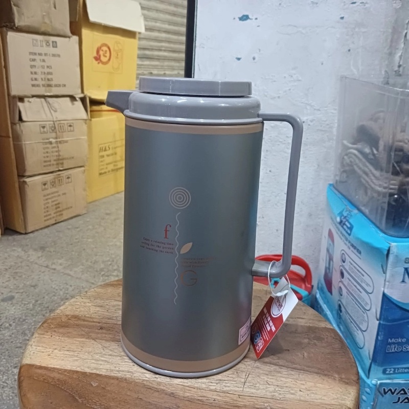 Picture of 1L Regal Flask - High-Quality Glass Refill, Leak-Proof, Double Wall Insulation, Stylish Brown Print Body, Eco-Friendly Materials, Keeps Hot or Cold Beverages for 12-24 Hours, Plastic Handle-Multicolor