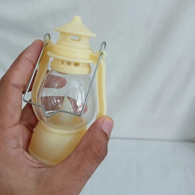 Picture of  12cm Battery-Powered Retro LED Lantern - Multi-Color Oil Lamp for Halloween, Ramadan, and Table Decor -Multicolor