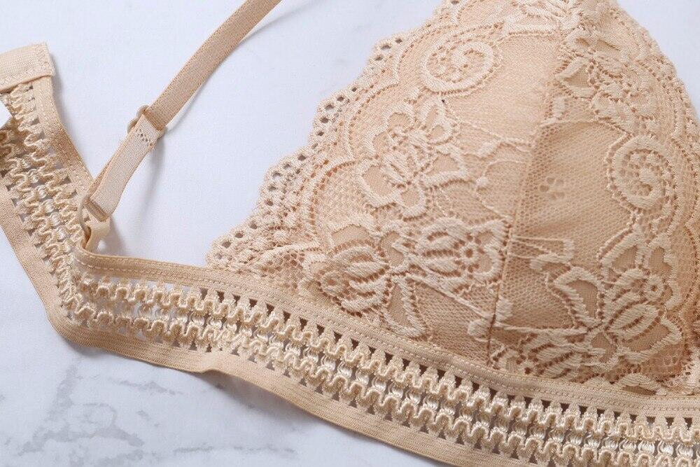 Picture of Women's Seamless Deep V Lace Bra Wireless Push Up Sexy Lingerie Push Up Padded Underwire Support  Floral Lace Bra Female  Soft Intimates-1PCS
