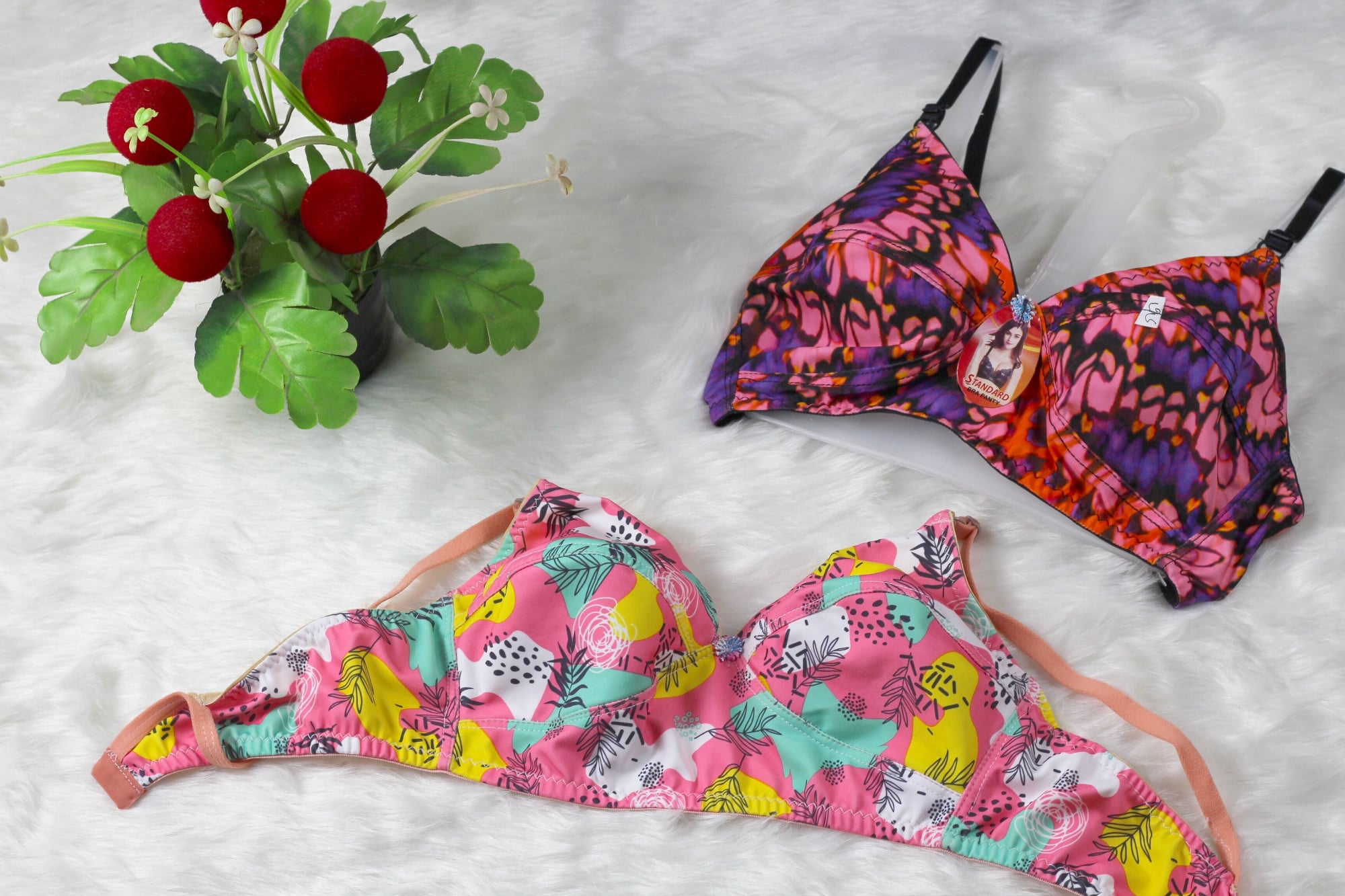 Picture of 3 Pieces Combo Pack Women's Super Cotton Stitch Bra Non Padded Non-Wired Comfortable and Regular and Everyday  Use Bra|Women's Non Padded Full Cup Multicolor Flowers Printed Bra