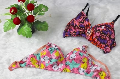 Picture of 3 Pieces Combo Pack Women's Super Cotton Stitch Bra Non Padded Non-Wired Comfortable and Regular and Everyday  Use Bra|Women's Non Padded Full Cup Multicolor Flowers Printed Bra