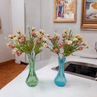 Picture of  Silk Daisy Bride Bouquet Set with 2 Glass Vases, 25-28 Multicolor Sunflowers per Stick, 2pcs, 48x20 cm, Perfect for Christmas, Home, Wedding, and New Year Decor, Fabric and Plastic. -Multicolor