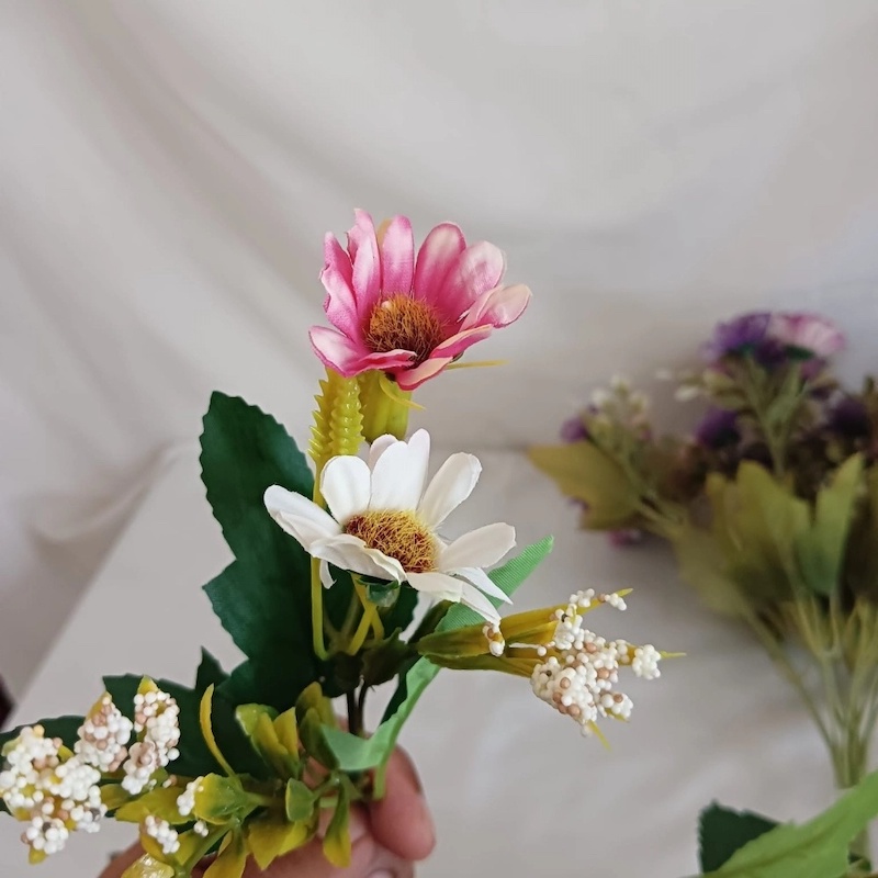 Picture of  2pcs Silk Daisy Bride Bouquets with Glass Vases, 14 Multicolor Artificial Sunflowers per Stick, 48x20 cm, Perfect for Home, Wedding, Christmas, and New Year Decor, Made from High-Quality Fabric and Plastic. -Multicolor