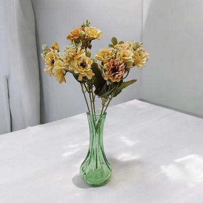 Picture of  Silk Daisy Bride Bouquet with 18 Heads, Glass Vase, 18 Multicolor Sunflowers, 48x20 cm (Height x Width) with Vase, Perfect for Home, Wedding, and New Year Decoration, Made from Fabric and Plastic. -Multicolor