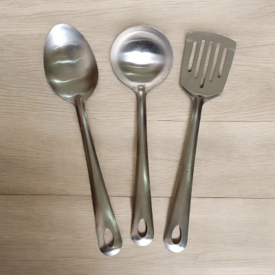 Picture of Non-Magnetic 9.5-10.5 Inch Silver Stainless Steel Kitchen Spoons, Set of 3, Durable and Ideal for Cooking and Serving-Silver