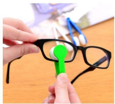 Picture of SEAHAVEN Eye Glass Cleaner, Premium Microfiber Portable Eyeglass Spectacles Sunglass Lens Cleaner Brush Clip Specs Cleaning Tool With Key Hole Microfiber Cloth Handle Reading Glasses with Keyring (Multicolored)