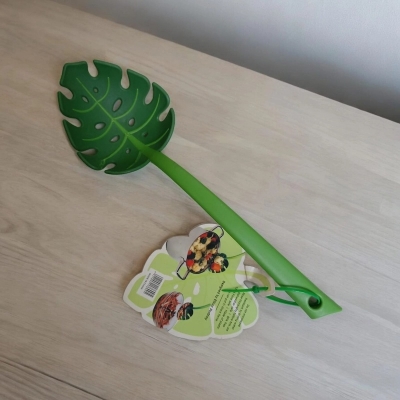 Picture of Long Handle Spaghetti Spoon - Green Monstera Leaf Slotted Colander, Perfect for Home Kitchen-Green