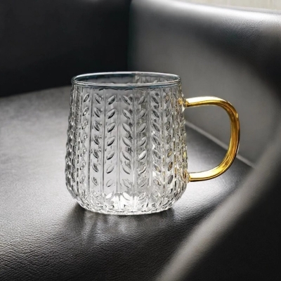 Picture of 1pc Borosilicate Glass Cup - 400ml, European Design, Heat Resistant, Lightweight, Fireproof for Oven Use. Ideal for Hot & Cold Beverages with a Colorful Handle.-Clear