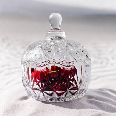 Picture of  Soda Lime Glass Candy Cup with Lid, European Creative Design for Candy and Spice Storage, Features Transparent Appearance for Easy Viewing, Includes Glass Lid, 1 Piece -Clear